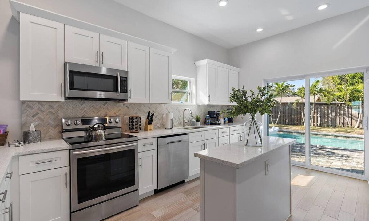 Indian Beach Sapphire Shores House | Florida Getaway With Backyard Pool Oasis
