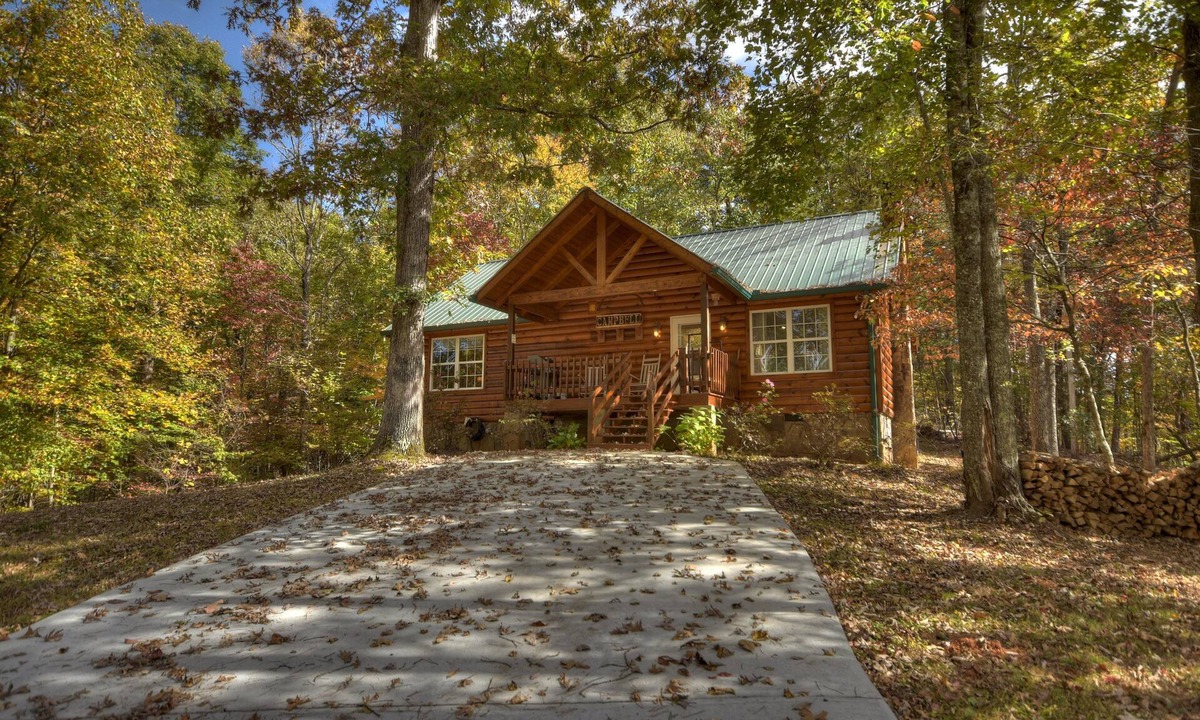 Turtletown Cabin | *Free Whitewater Rafting & Ziplining* Spacious & Secluded Cabin 7 Miles to Attractions & Near Ocoee River Rafting
