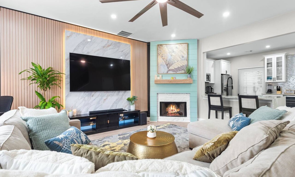 Cumberland House | Fully Renovated 3 Bedroom 2.5 Bath Near Braves Stadium, Shops, Dining & Gym.