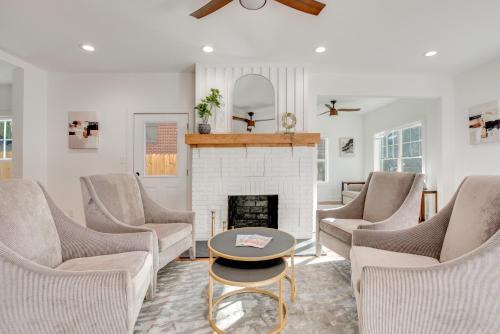 Westview House | Fully Updated! 3,000-Sq-Ft Home Near Mercedes-Benz