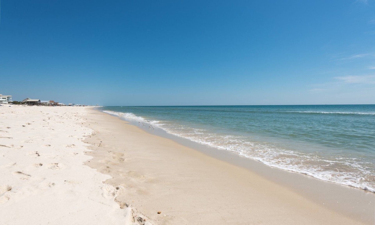 Southpointe House | Fun for All at Turtle Crawl! Great House w/PRIVATE POOL! 1 min. walk to Beach!