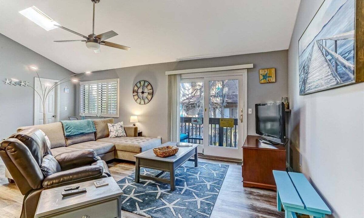Fernandina Beach Condo | Fun for All : Pool, Tennis & Island Bliss