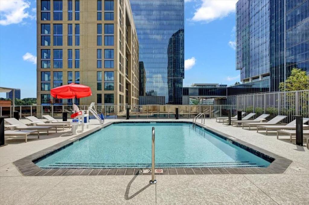 Reston Apartment | Global Luxury Suites at Town Center