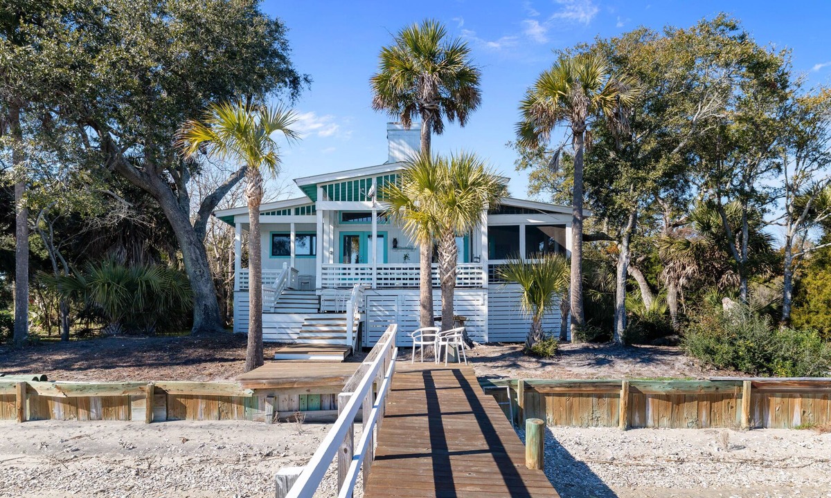 Isle of Palms Cottage | Goat Island Haven on Intercoastal Waterway and only accessed by boat.
