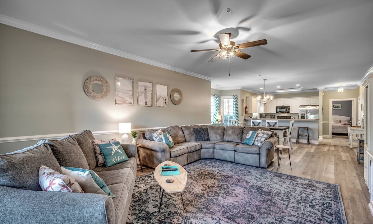 Central Myrtle Beach Condo | Golf Course View, 3 Bd 2Ba, 1st Floor Condo, Free WiFi Available, Prime Location