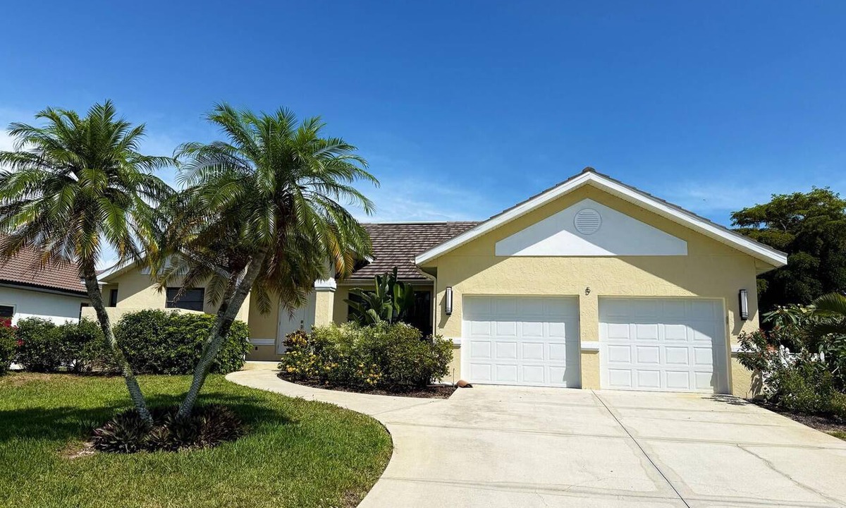 Cape Haze House | Golf Retreat - Pool, Spa & Fire Pit