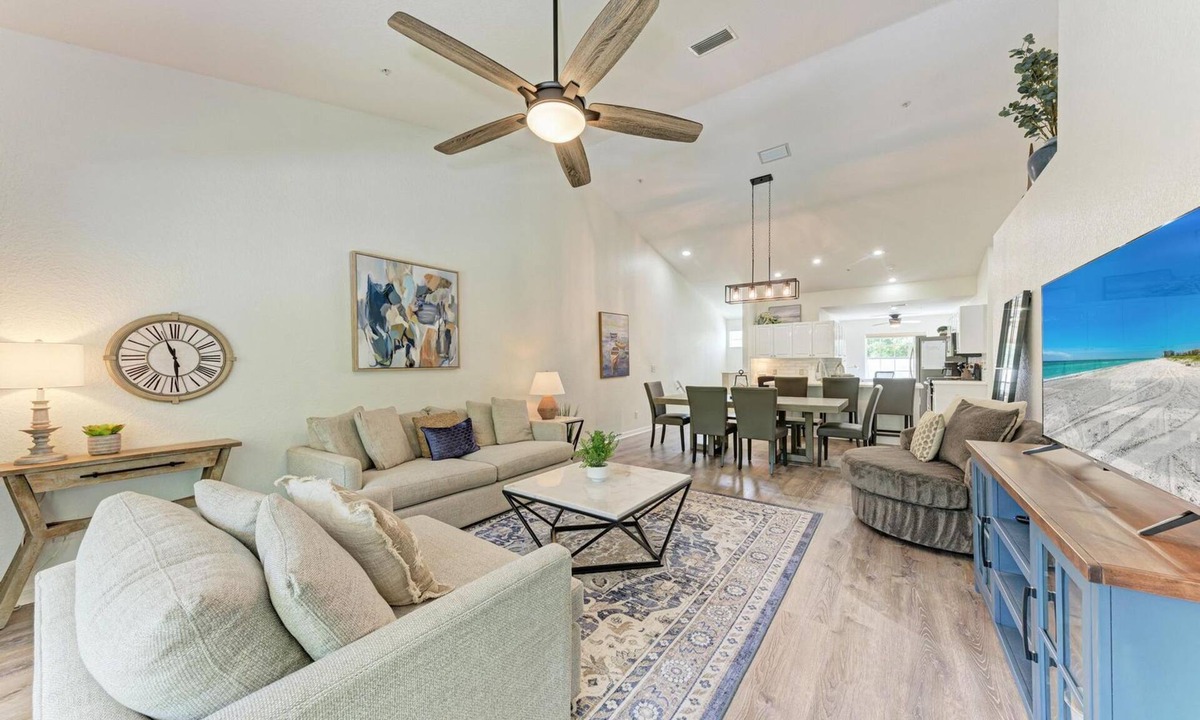 Tara Golf and Country Club Condo | GORGEOUS 2-2 Home - exquisite finishes and perfect locale Sarasota/Bradenton