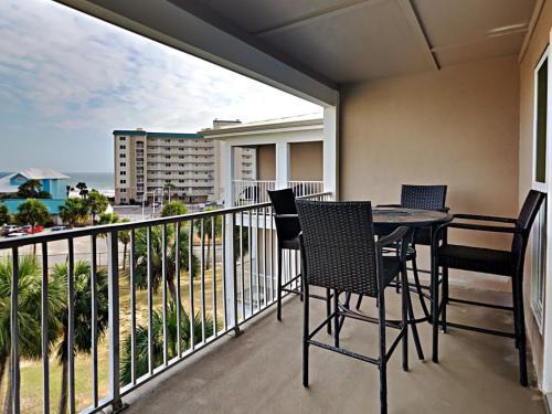 Ono Island Apartment | Grand Caribbean #412 East