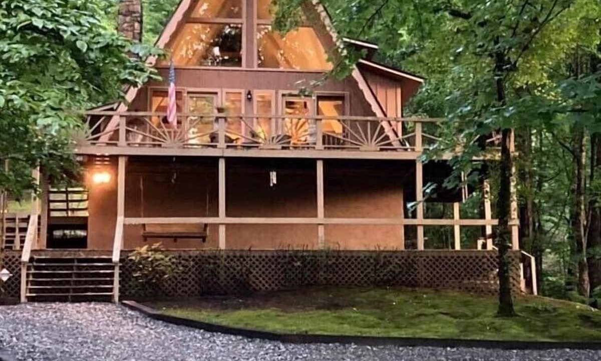 Andrews Cabin | Granny Squirrel Getaway