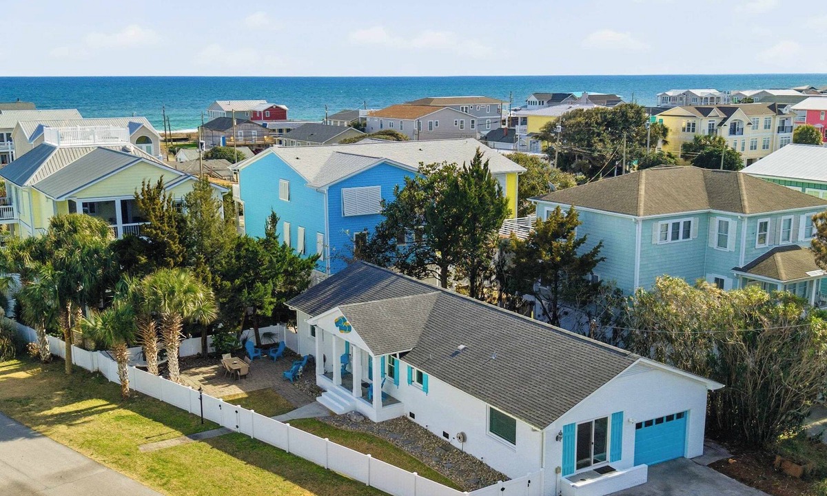 Kure Beach House | Great Beach Cottage - Steps from the Beach!
