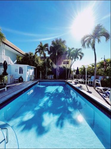 Lauderdale-by-the-Sea Apartment | Great Escape Apartments By Lowkl