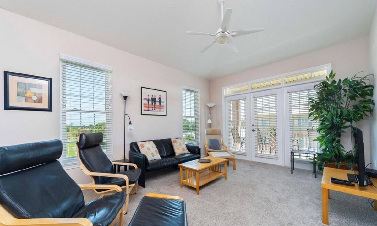 St. Augustine Beach Condo | Great Location ~ Amp ~ Pier Park ~ Beach!