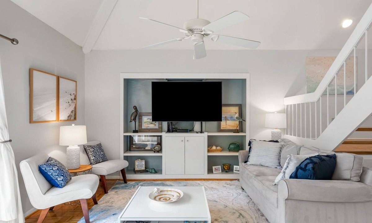 Spinnaker Beachhouses Villa | Great Location! Walk to Beach, Club, Golf, Pools! Distant Ocean Views! Amenity access included!