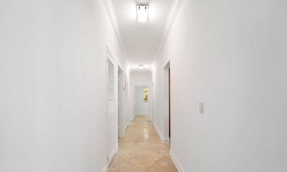 Surfside Villa | Great Miami Beach House