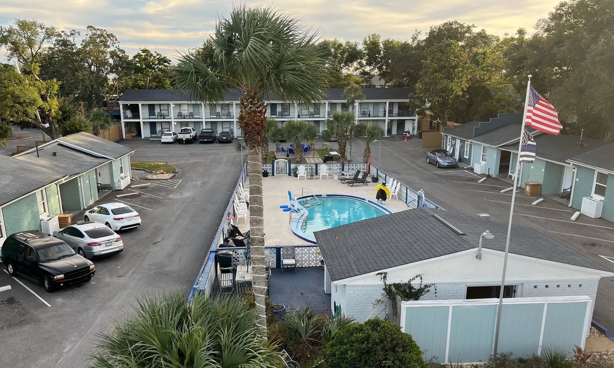 Pensacola Hotel | Gulf Coast Inn