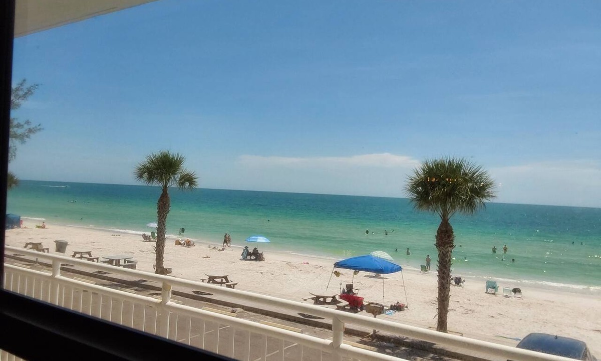 Sunset Beach Condo | GULF FRONT SUNSETS 2BR/2B TREASURE ISLAND SUNSET BEACH