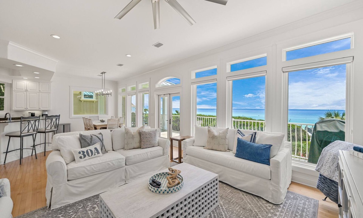 San Juan House | Gulf Front Updated Coastal Home 1 mile from Seaside