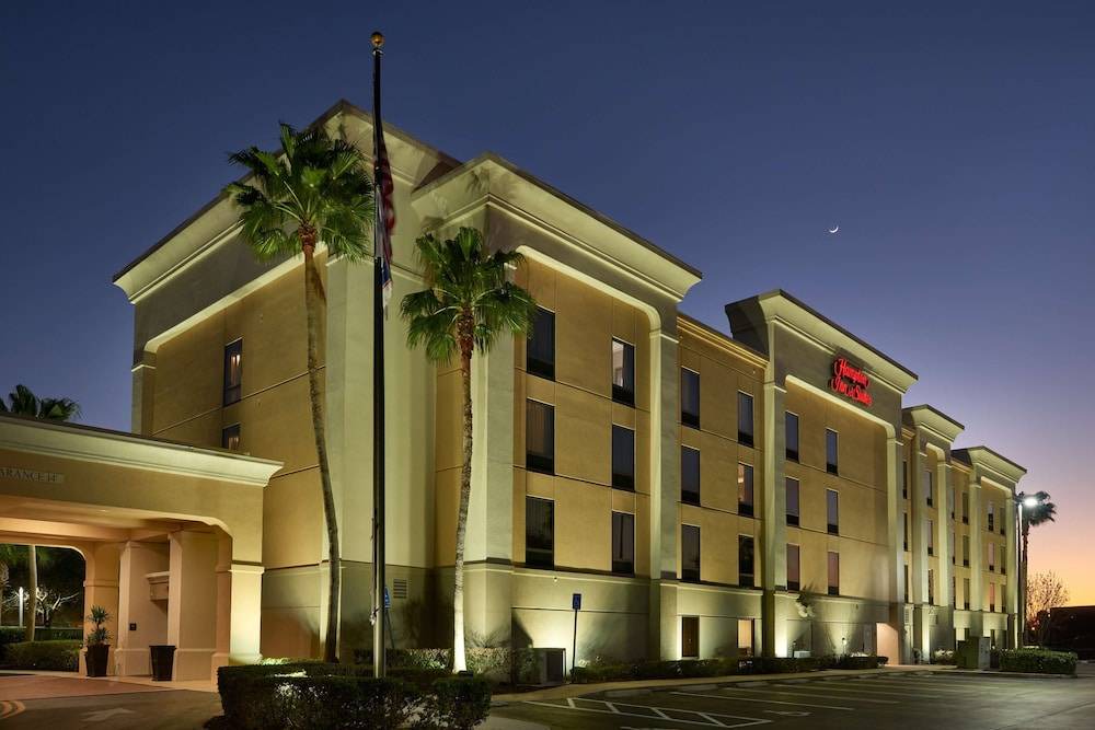 Port Saint Lucie Hotel | Hampton Inn & Suites Port St. Lucie West