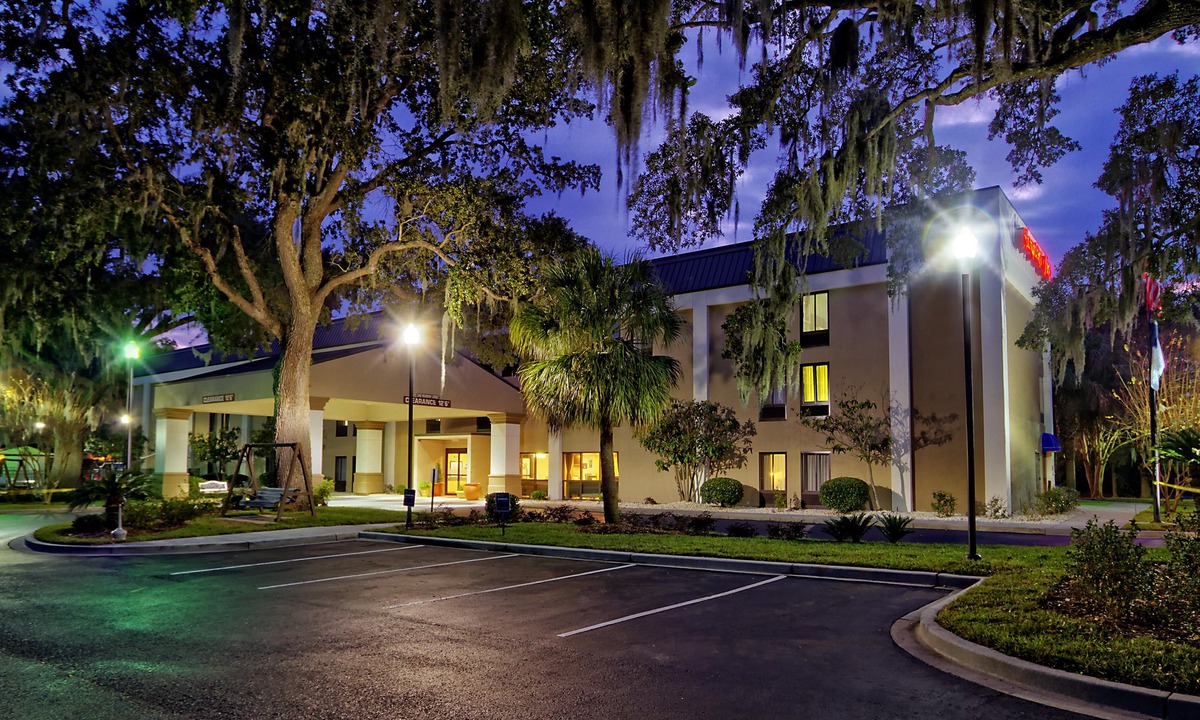 Polk Village Hotel | Hampton Inn Beaufort