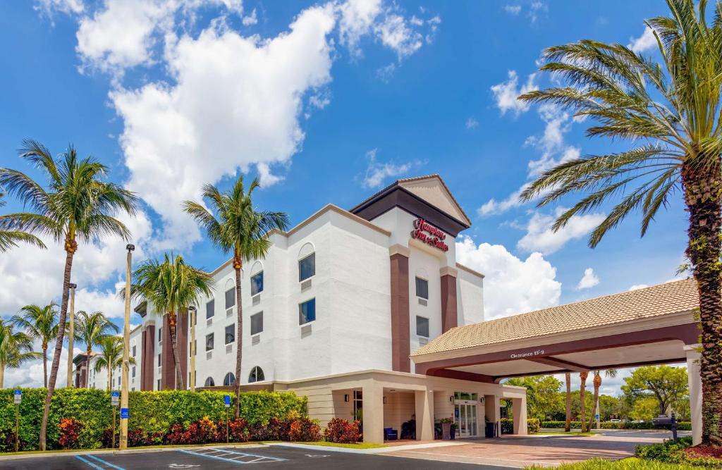 Hampton Inn Suites Wellington | Wellington