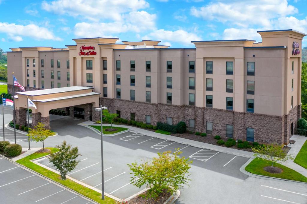 Winston - Salem Hotel | Hampton Inn & Suites Winston-Salem/University Area