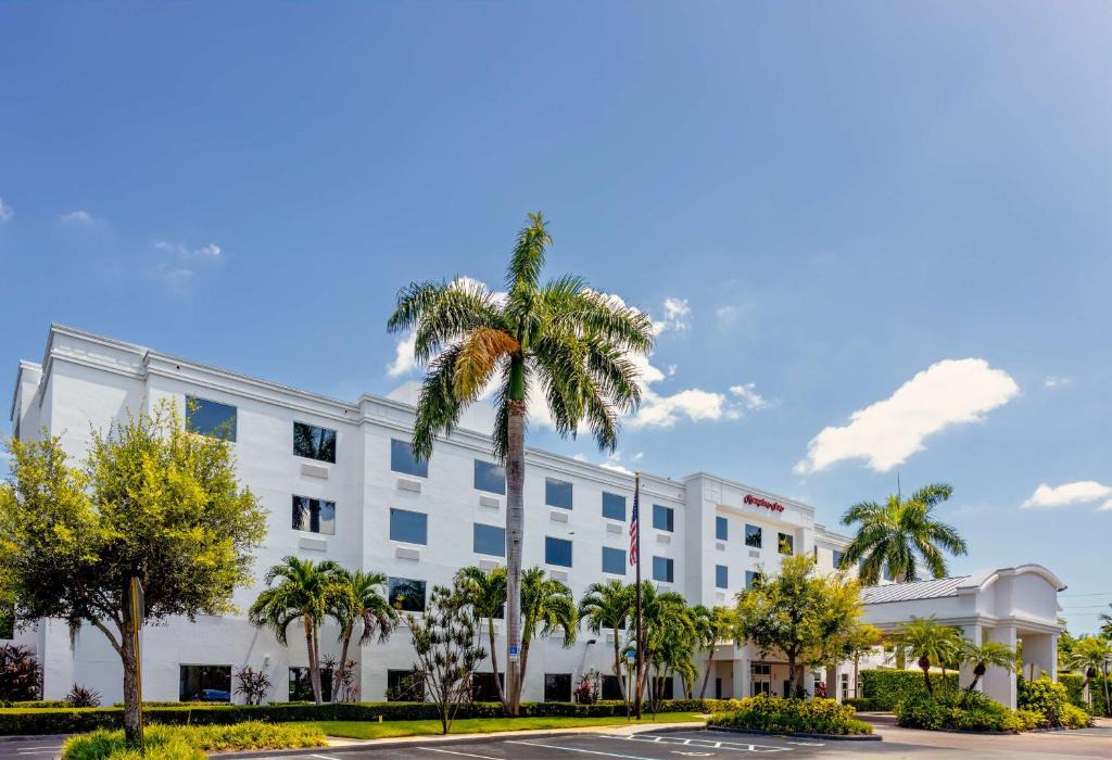 Lake Worth Hotel | Hampton Inn West Palm Beach-Lake Worth-Turnpike