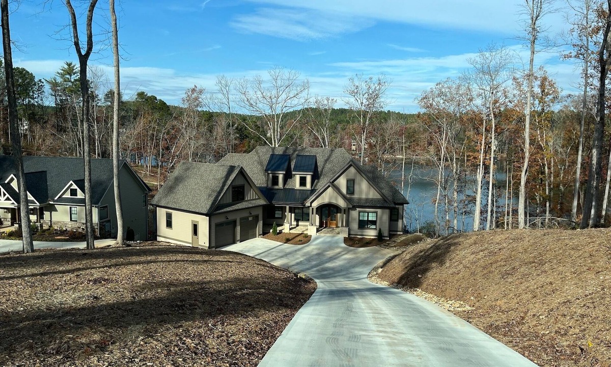 Six Mile House | Harborside Retreat on Lake Keowee Stunning newly constructed home on Lake Keowee