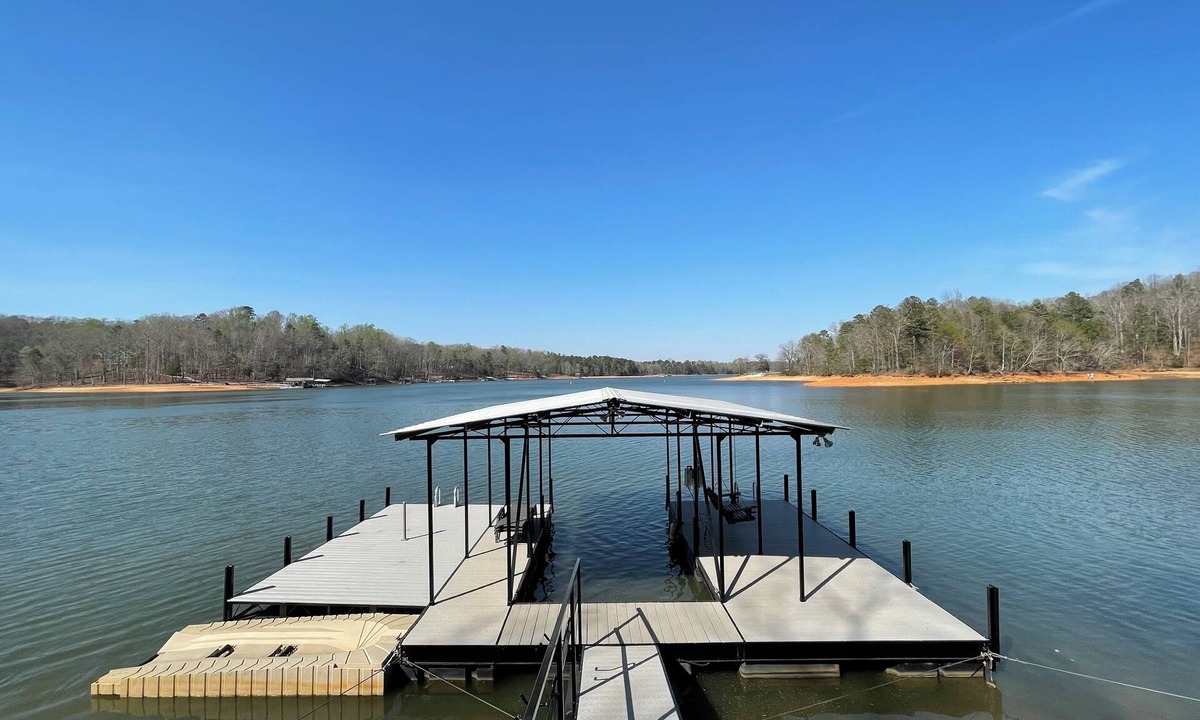 Reed Creek House | Hart’s Content: Deep Water, Private Dock on Lake Hartwell, Kayaks & Paddleboards