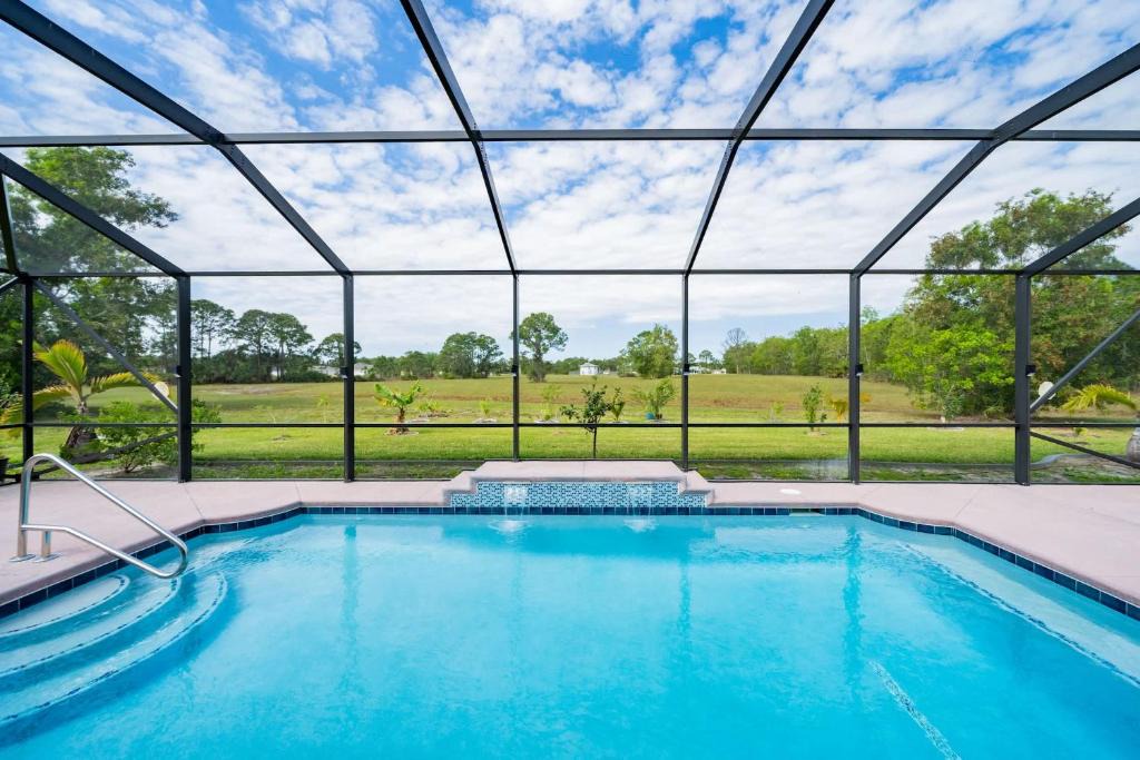 Port Saint Lucie House | Heated Pool 4BR Retreat Family Friendly