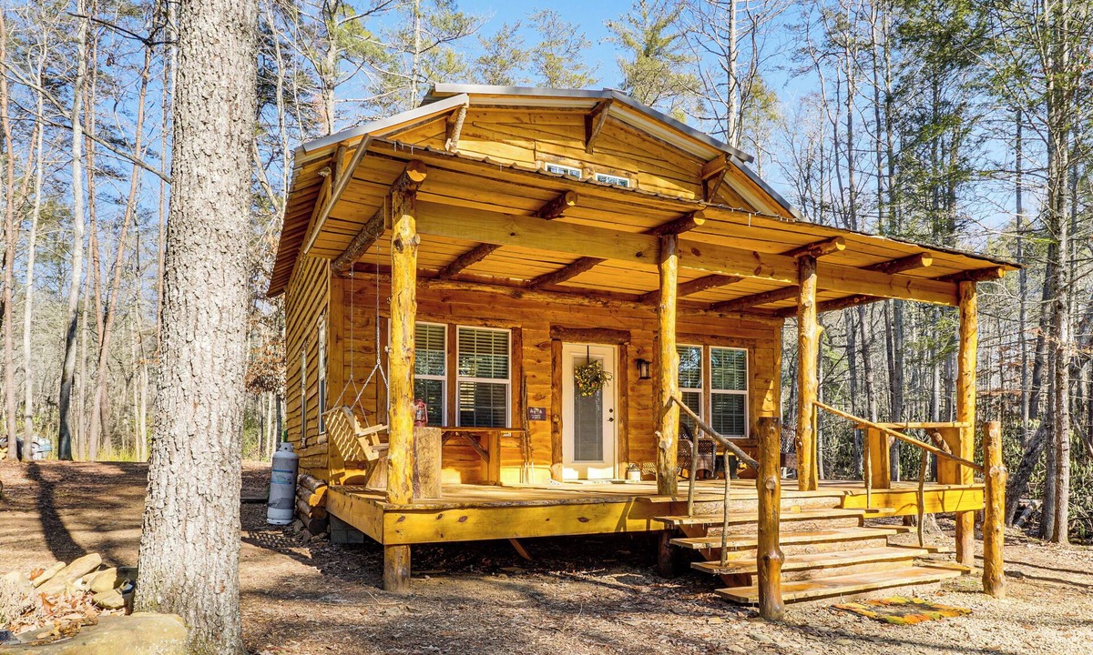 Reliance Cabin | Hiker’s Haven: Cherokee National Forest Retreat!
