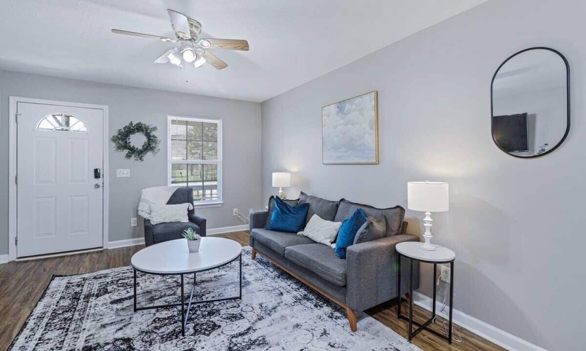 Trenton House | Hikes, White Oak-Fire Pit, Fast Wifi, Free Parking