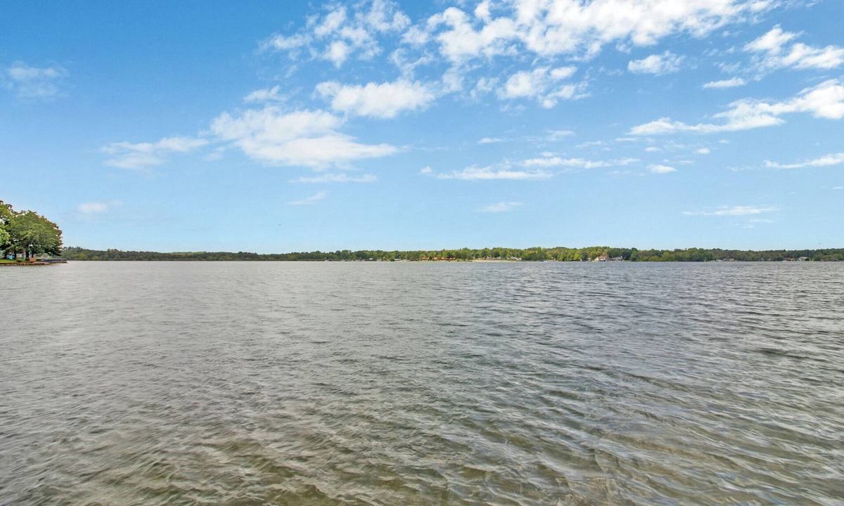 Lake Tansi Condo | Hiking Boots, Golf Clubs & Summer Memories