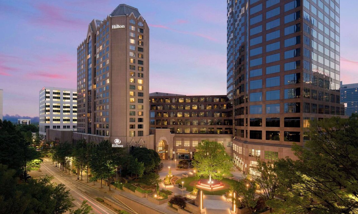 Charlotte Center City Hotel | Hilton Charlotte Uptown