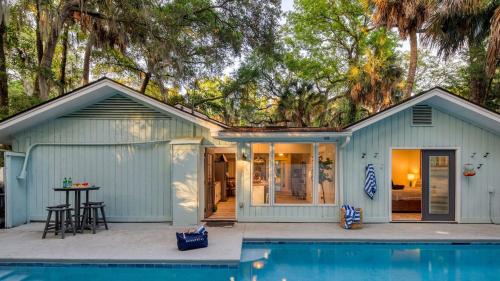 North Forest Beach House | Hilton Hideaway by AvantStay