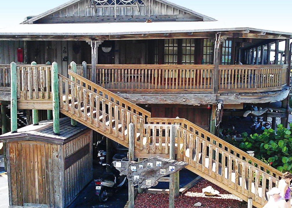 Central Beach Apartment | Historic Beachfront Resort in Vero Beach
