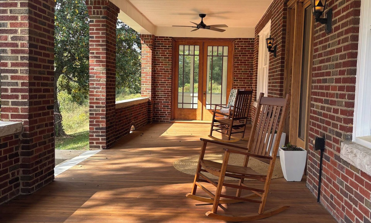 Walland House | History and Luxury All Rolled Into One Amazing Property!