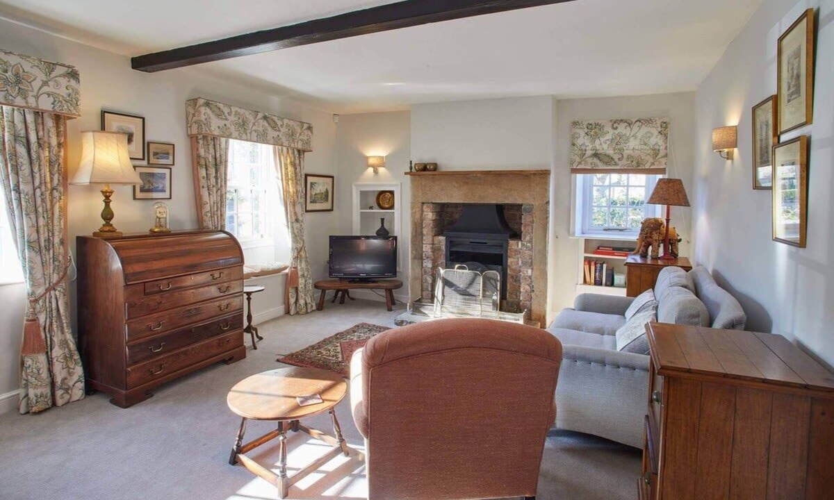 Harrogate House | Host & Stay | Tithe Cottage