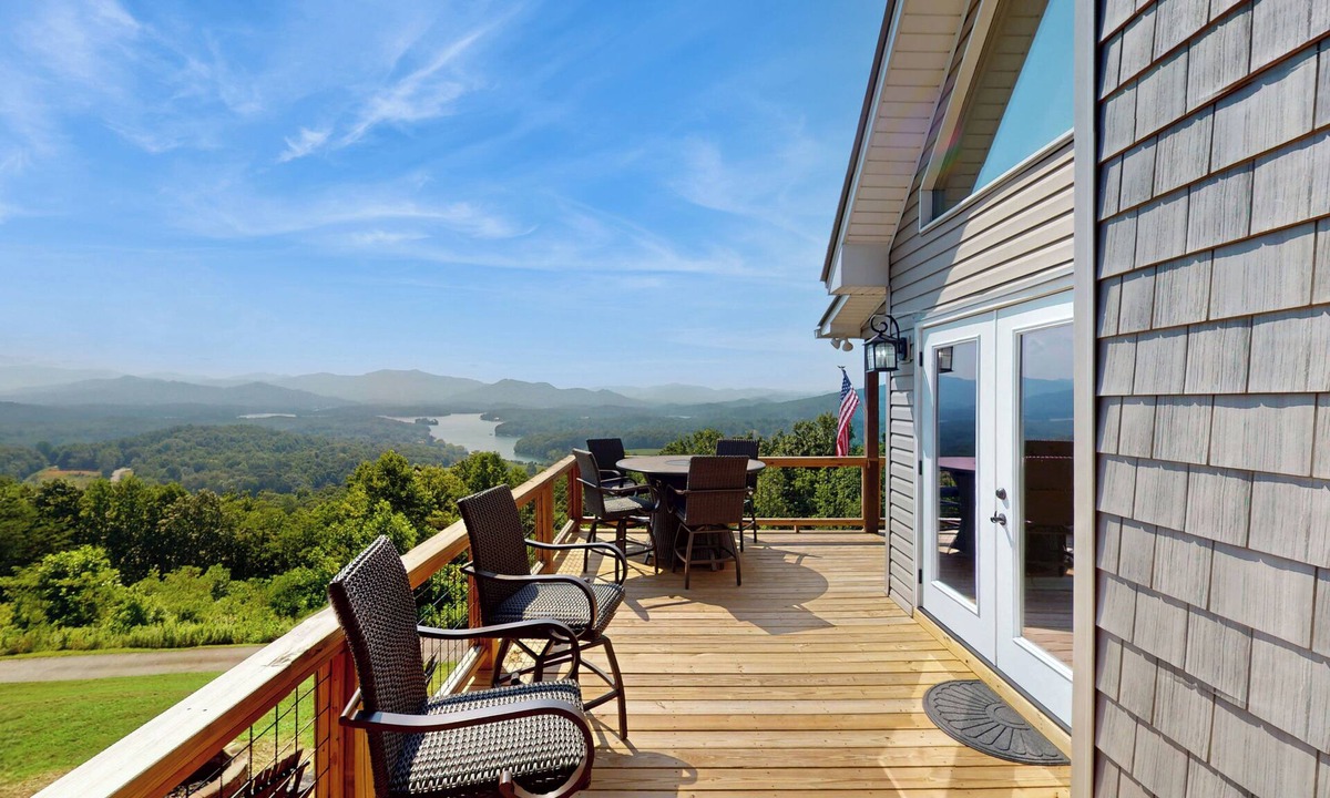 Hayesville House | Hot Tub & Stunning Views! Hayesville Retreat