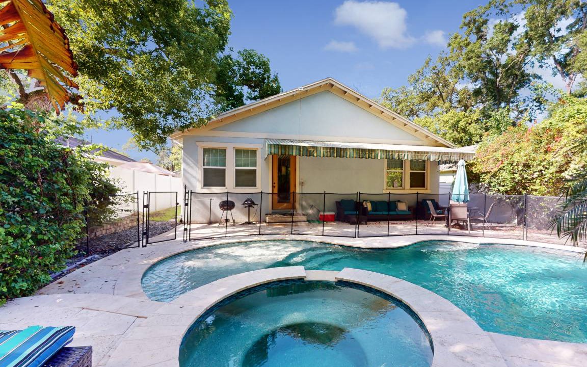 Old Seminole Heights House | House ∙ 3 bedrooms ∙ 6 guests