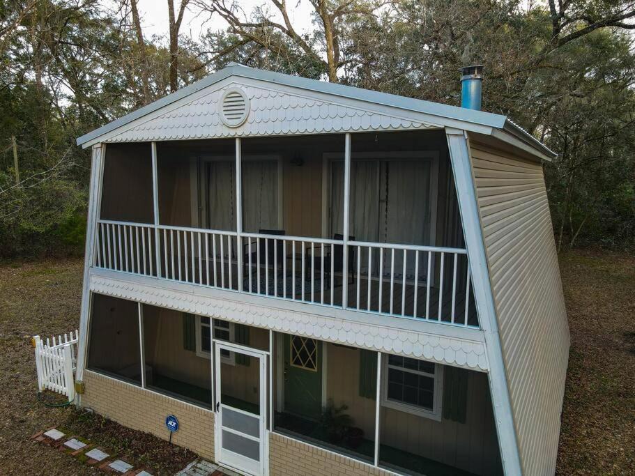 Fort White House | Huck's Hideaway near the Santa Fe River