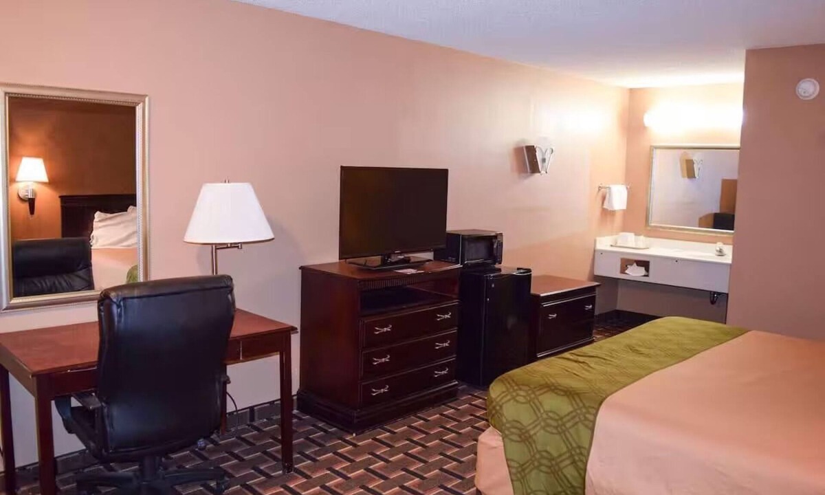 Richburg Hotel | Ideal Unit for Passing Travelers w/Quick Interstate Access – Relax Nearby