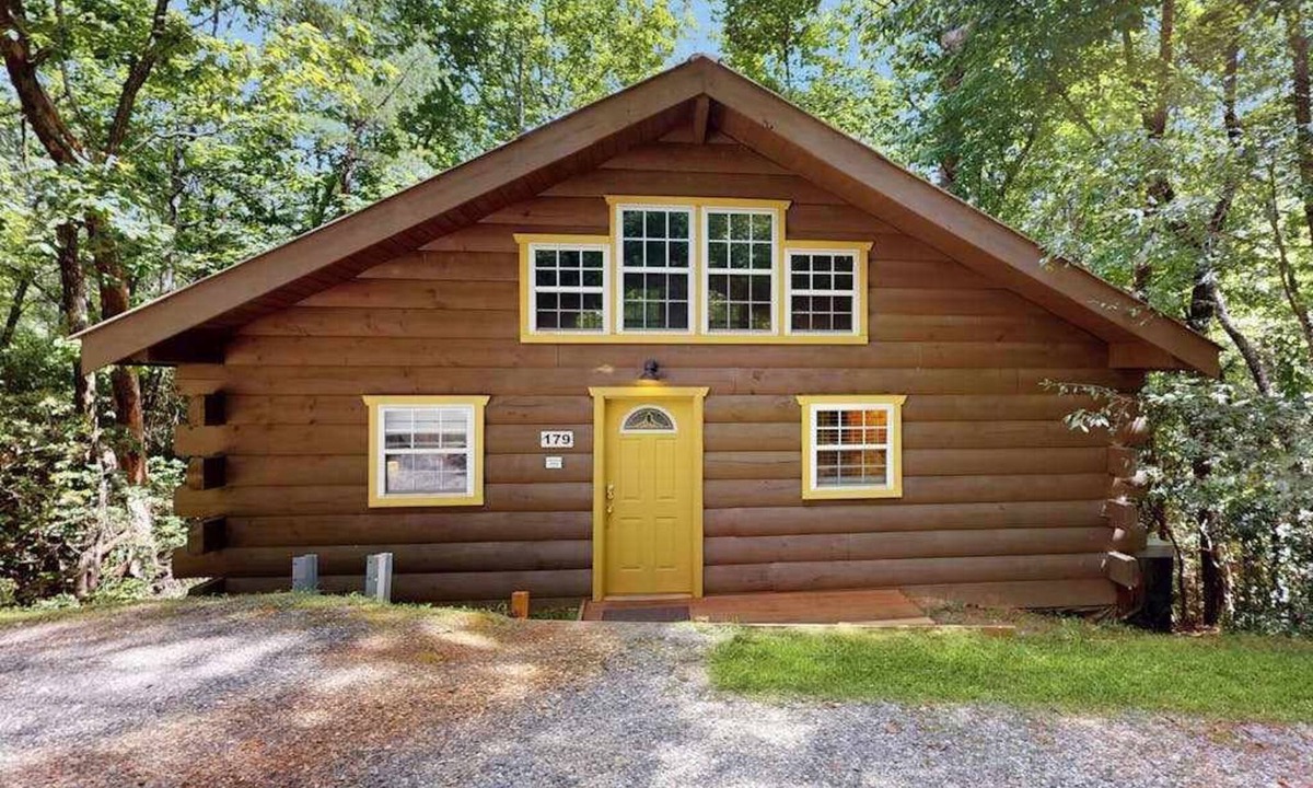 Sautee Nacoochee Cabin | Idlewild Cabin North GA