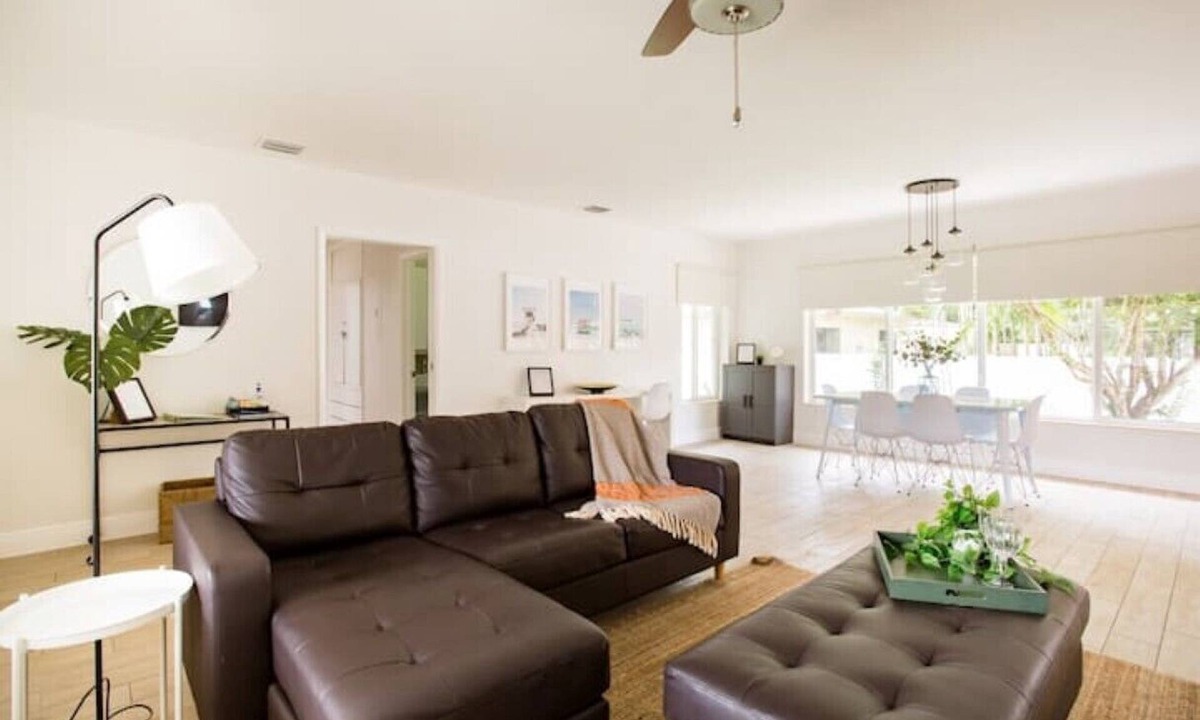 Coral Terrace House | Immaculate spacious 3/2 in the heart of Miami, FL