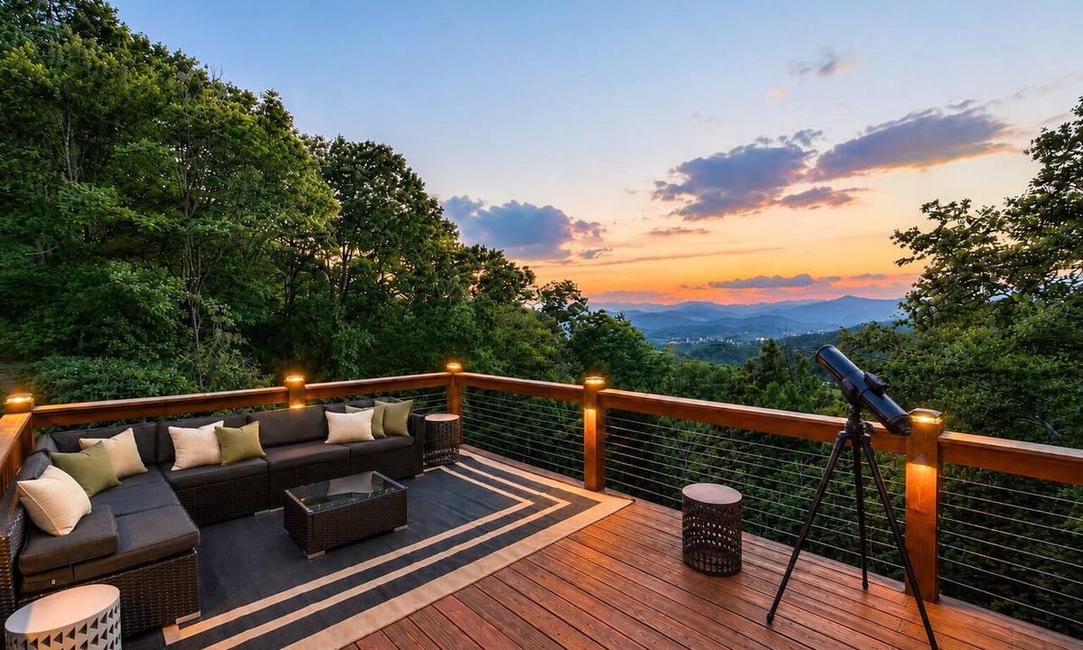 Pisgah Forest House | Indoor Pool Resort Speakeasy Views