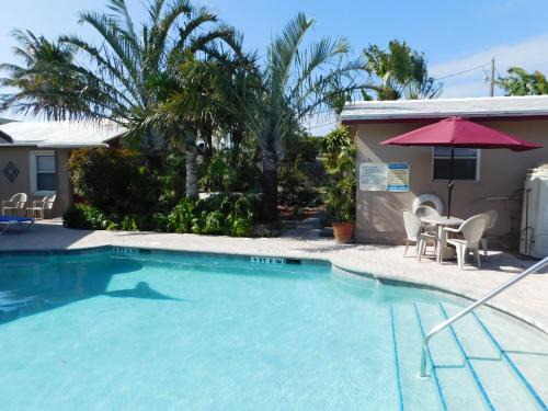 Inn Leather Male Lgbt | Harbordale