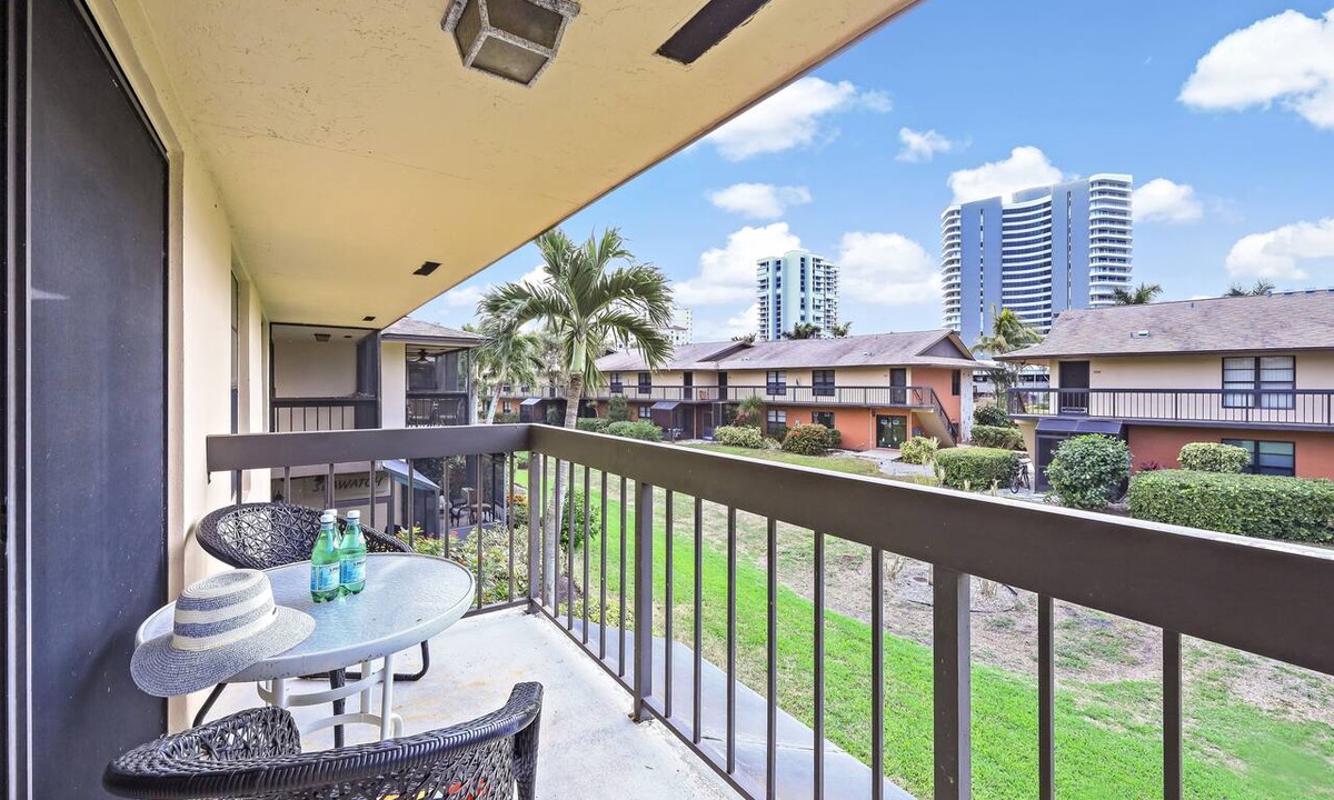 Marco Island Condo | Inviting Condo | Pool Just Steps From The Beach