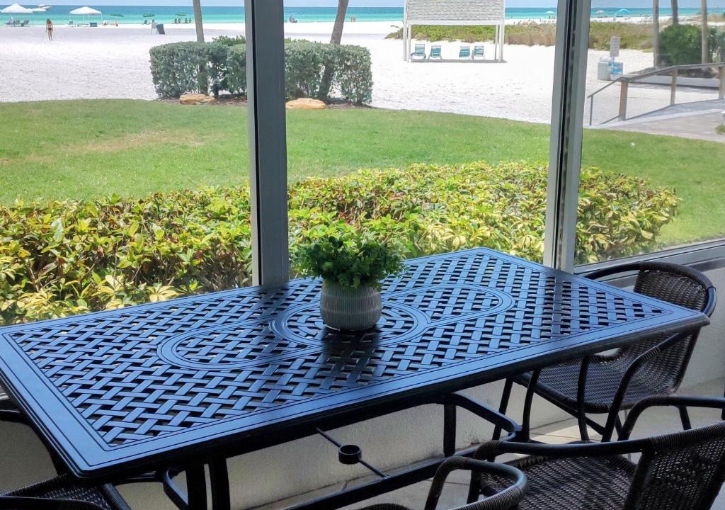 Siesta Key Apartment | Island House Beach Resort 2S
