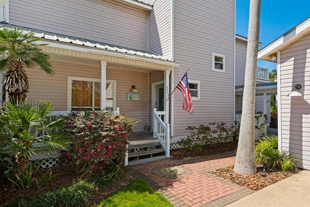 Crystal Shores Villa | Island in The Sun - 1938190
