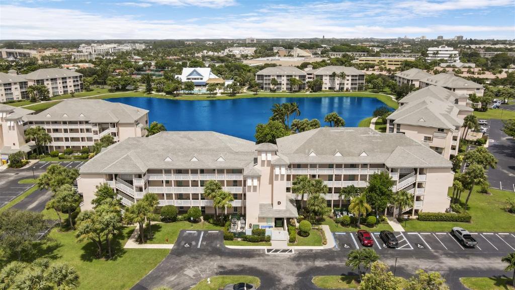 Jupiter Bay House | Jupiter Bay D404 Jupiter Beach Vacation Rental by Unique Vaca Stay