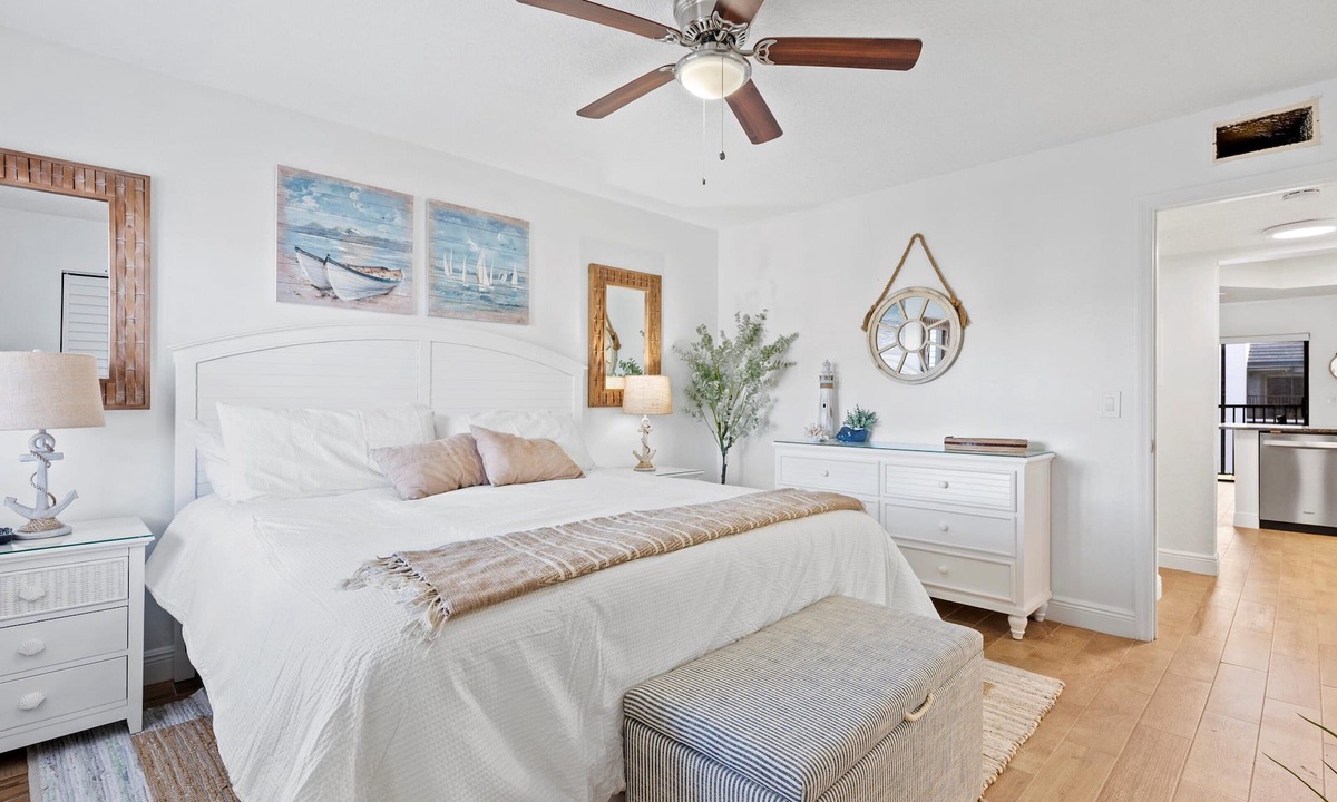 Ocean Walk Condo | Jupiter Beach 60% off for March. Just walk across the street to Jupiter Beach